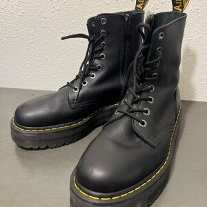 Dr. Martens Jadon III black platform boots US men’s 11/US Women’s 12